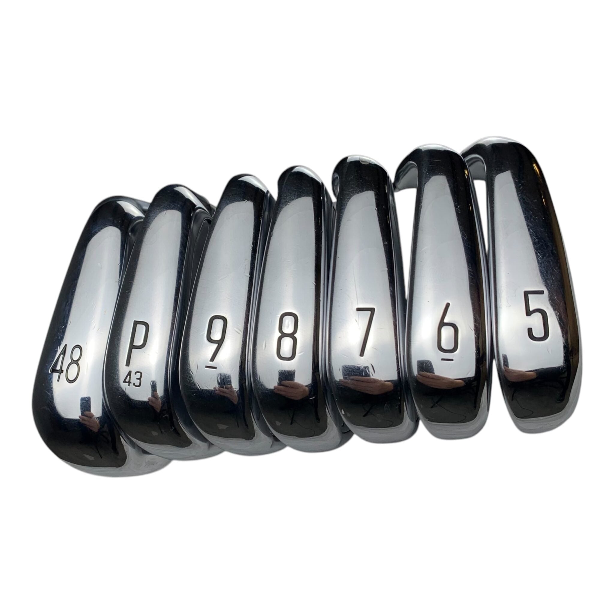 Titleist T200 2023 Eisensatz / Flex Stiff / 5-P + 48' / Stahl
